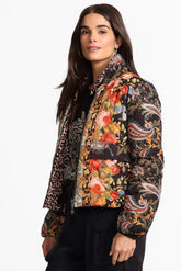 DIAMOND QUILTED CROPPED PUFFER