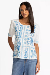 LINEN FLUTTER SLEEVE BLOUSE