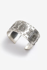 RIVER RANCH CONCHO CUFF