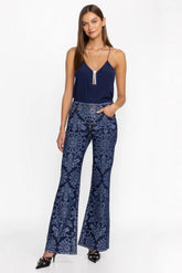 THE STRAIGHT FLARE JEAN