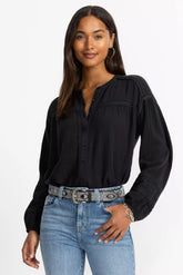 BUTTONDOWN BLOUSE WITH SLEEVE DARTS