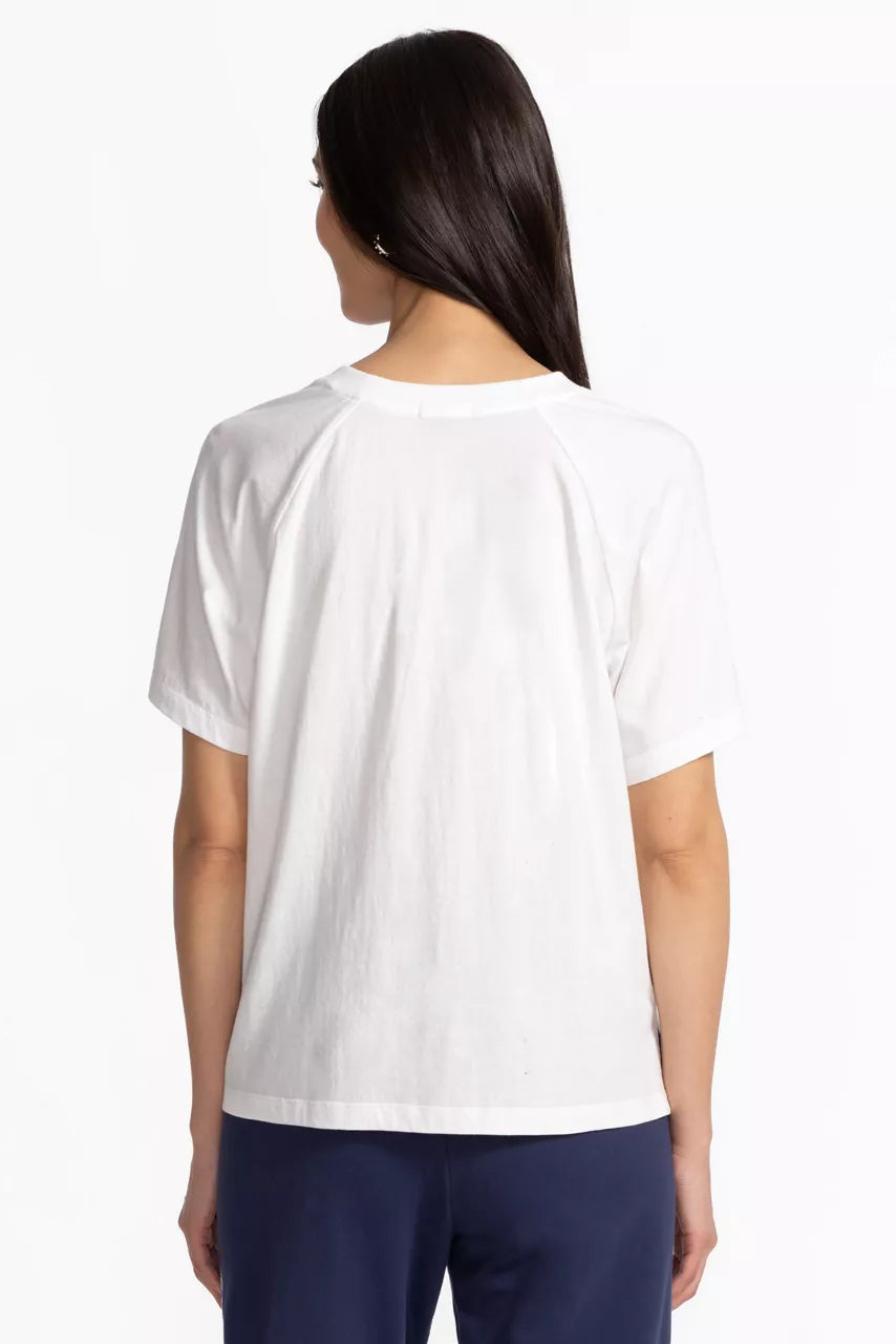 BEE ACTIVE RAGLAN GRAPHIC TEE