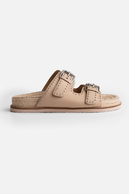 STUDDED EVERYDAY BUCKLE SLIDE