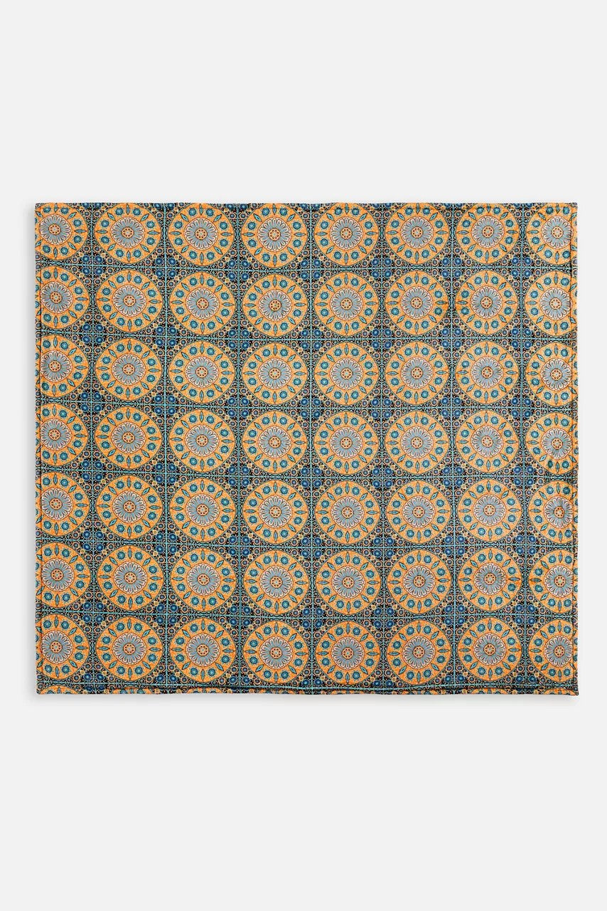 Laurel Canyon Cozy Blanket