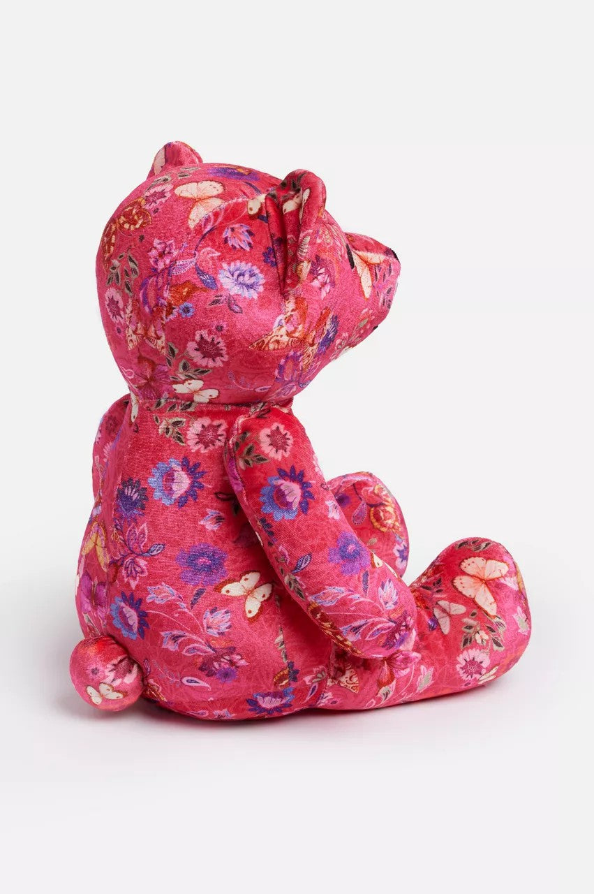 Luisa Bear