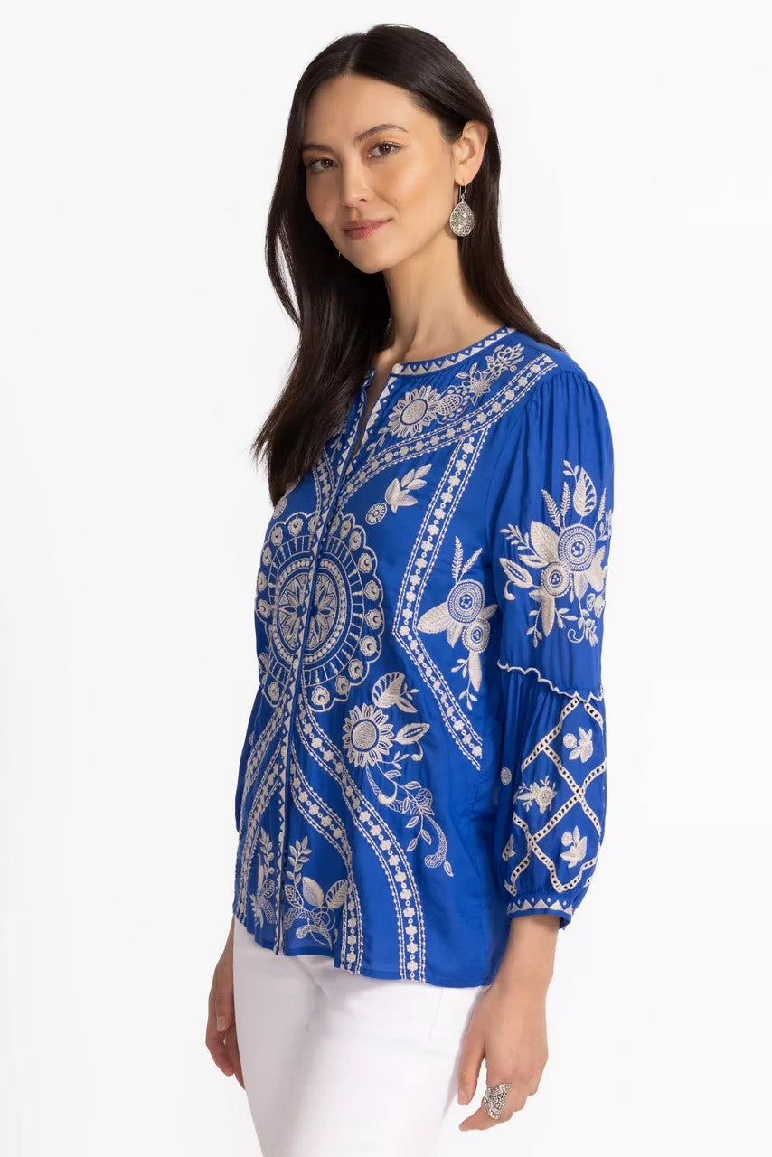 SCALLOP SLEEVE BLOUSE