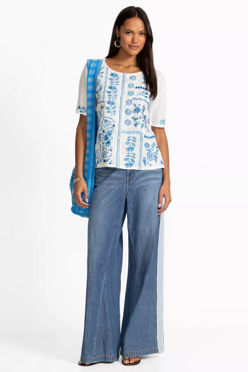 LINEN FLUTTER SLEEVE BLOUSE