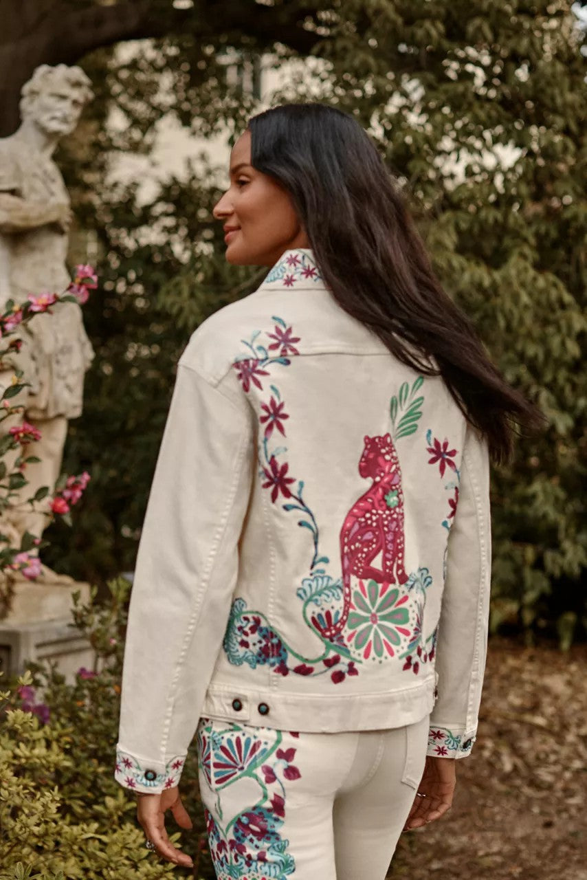 THE CLASSIC DENIM JACKET