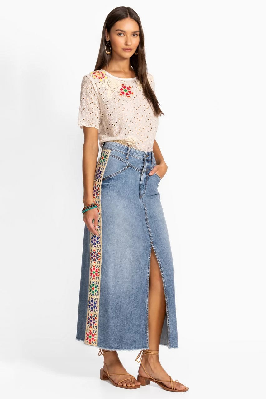 THE DENIM SKIRT