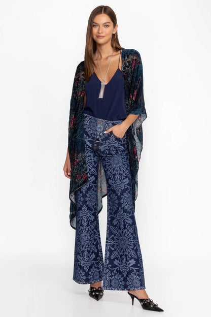 THE STRAIGHT FLARE JEAN