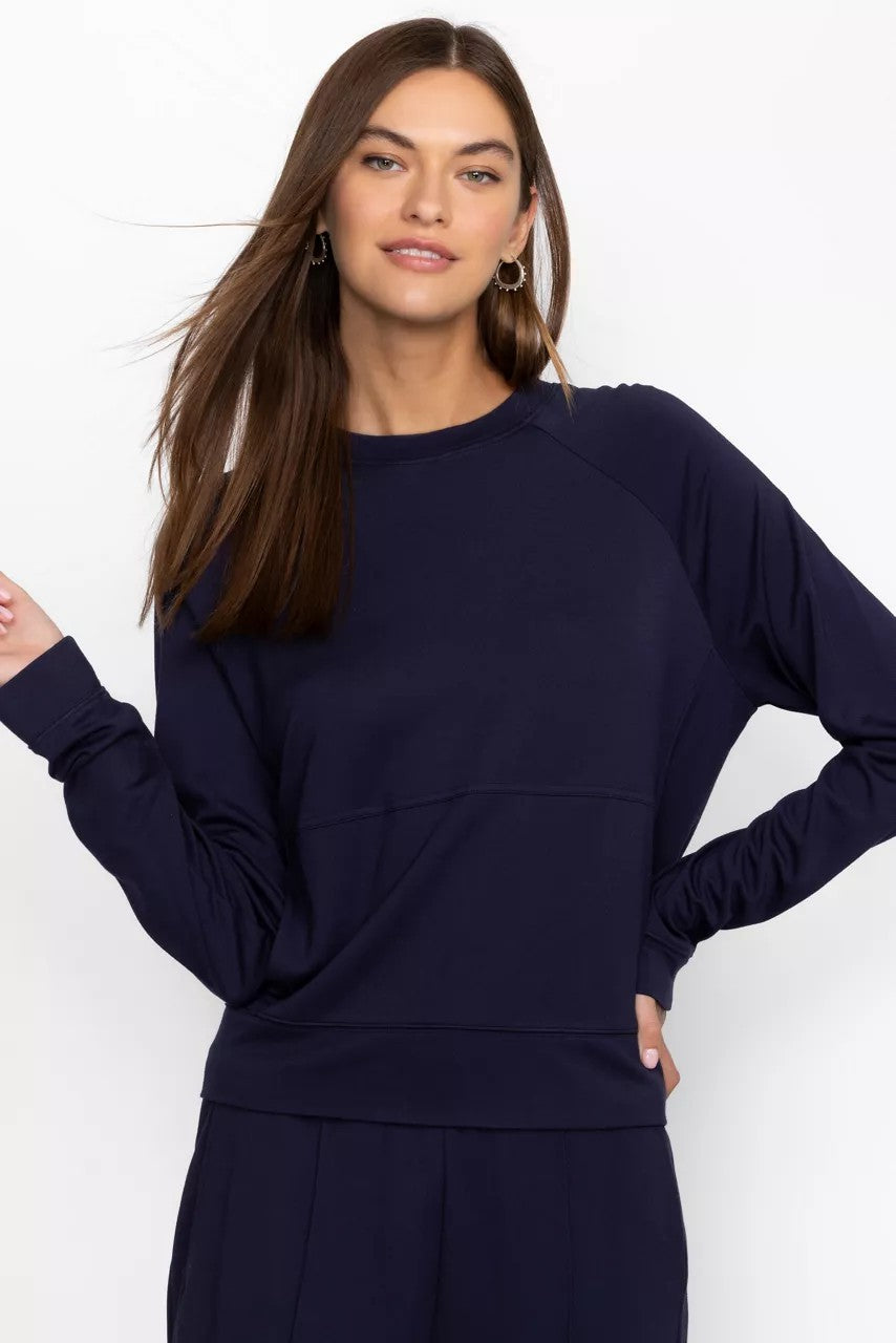 BEE ACTIVE LONG SLEEVE CREW PULLOVER