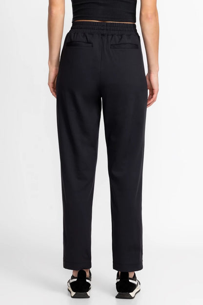 BEE ACTIVE TUXEDO STRIPE TRAVELER PANT