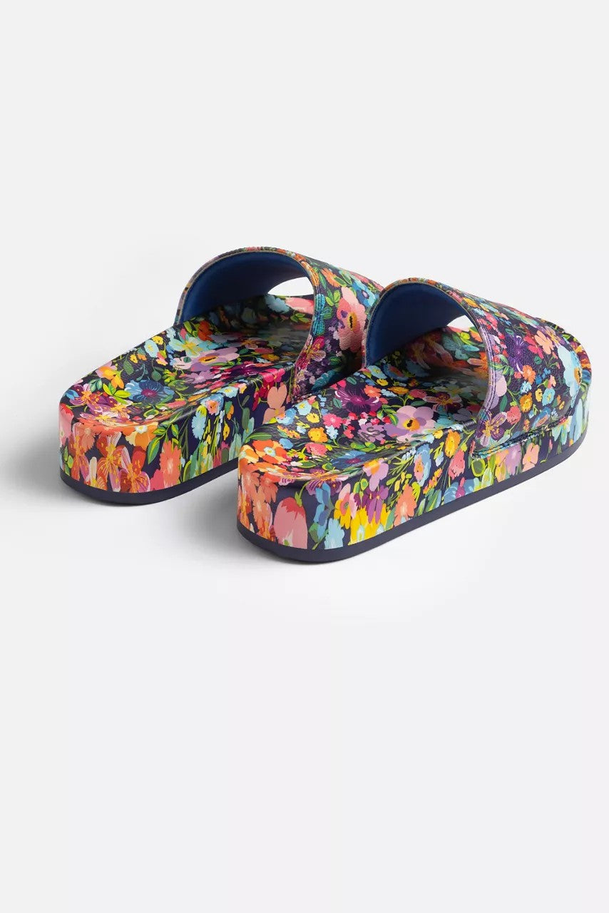 WILD BLOOM PLATFORM POOL SLIDE