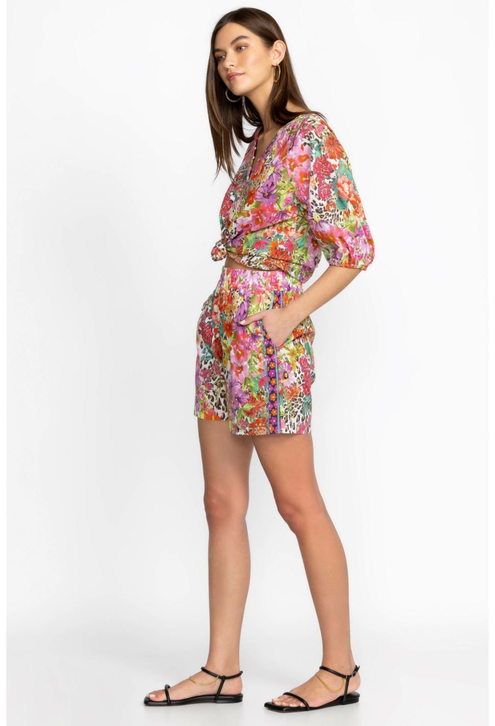 Women Bottoms | Johnny Was Wild Garden Short Wild Garden