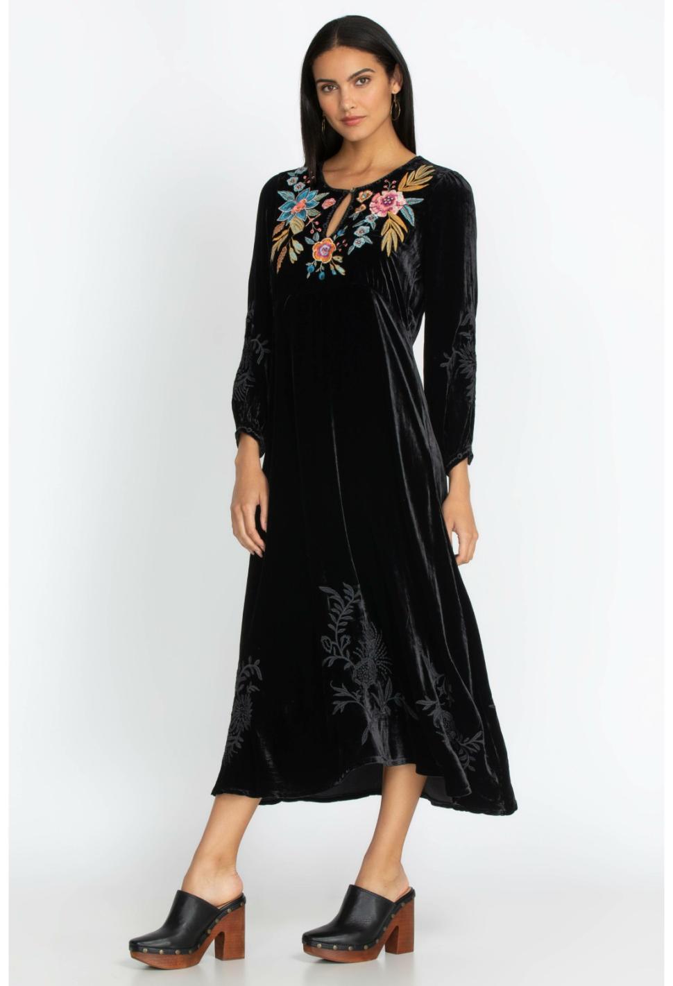 Women Dresses | Johnny Was Bianca Velvet Maxi Dress Black