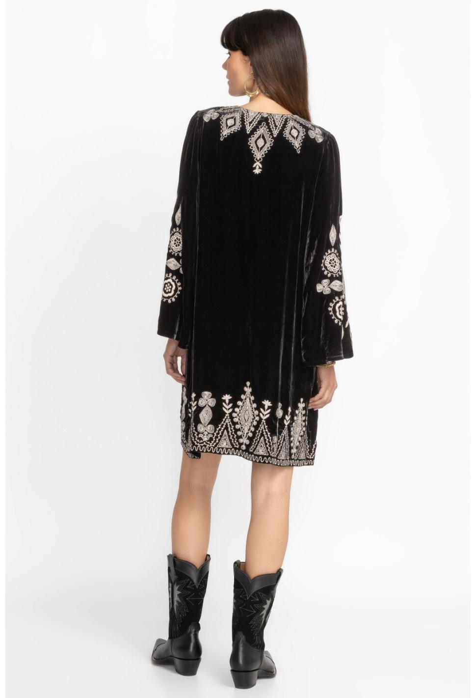Women Dresses | Johnny Was Liona Velvet Kimono Sleeve Dress Black