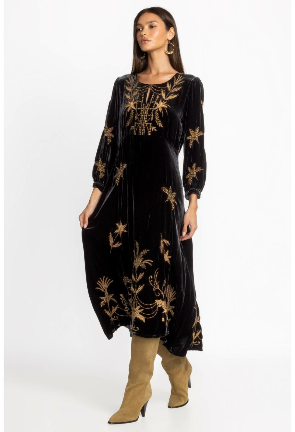 Women Dresses | Johnny Was Palmira Velvet Effortless Midi Dress Black