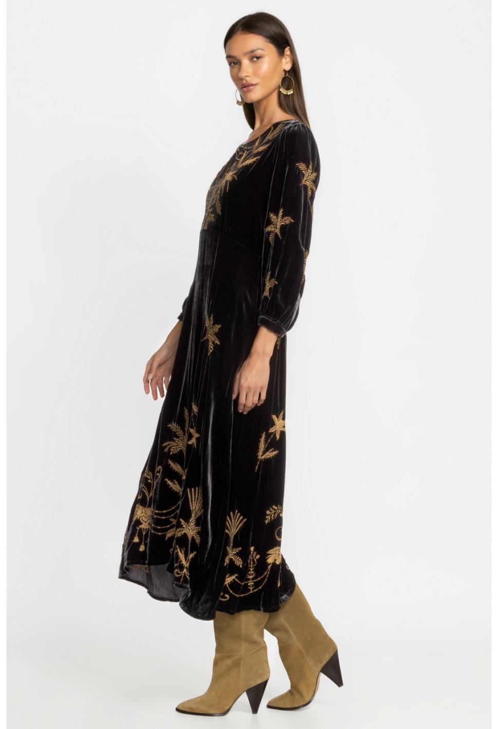 Women Dresses | Johnny Was Palmira Velvet Effortless Midi Dress Black