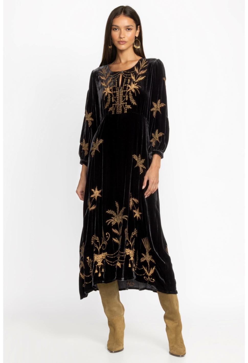 Women Dresses | Johnny Was Palmira Velvet Effortless Midi Dress Black