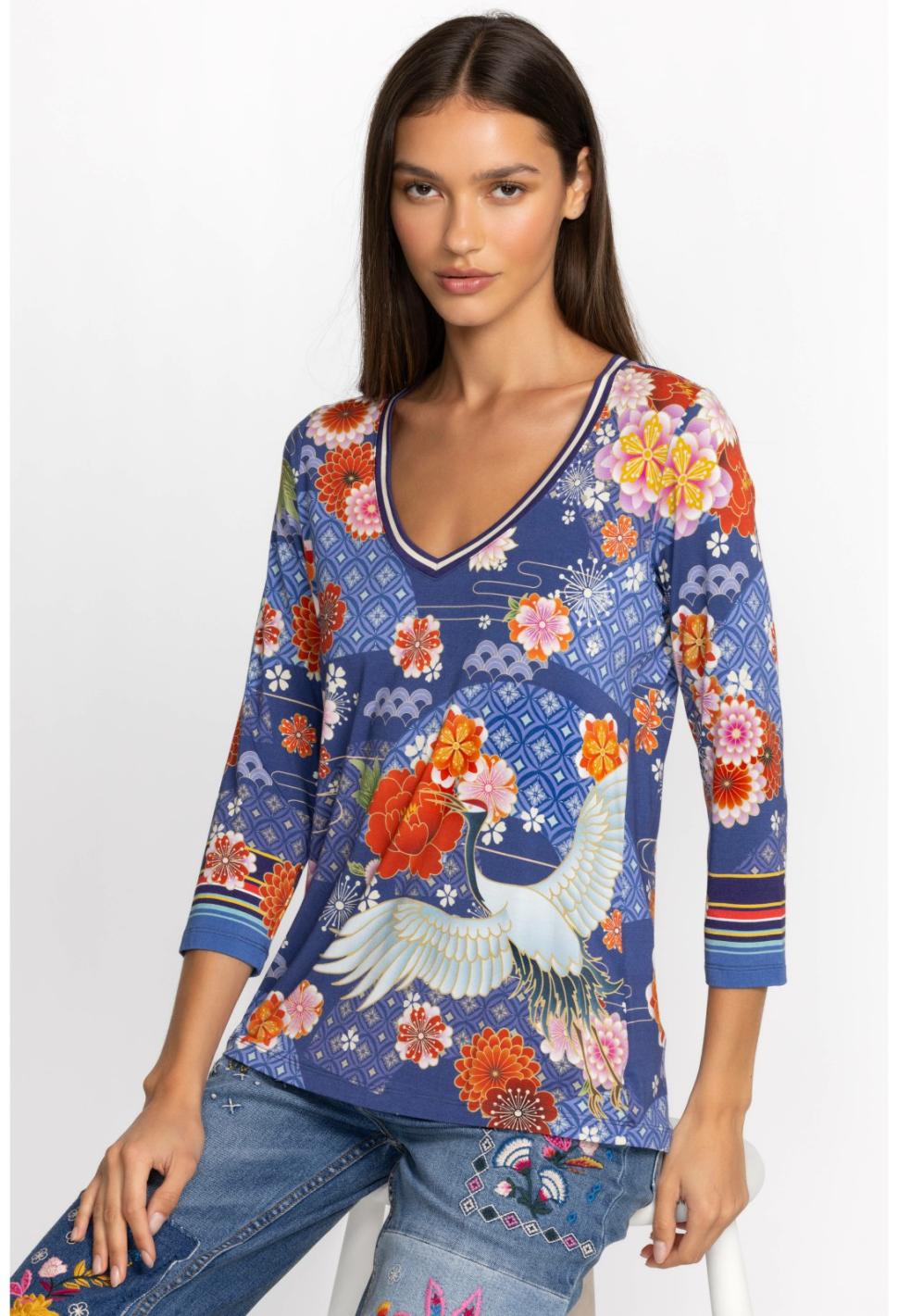 Women Tops | Johnny Was Pajaro Favorite 3/4 Sleeve V-Neck Tee Pajaro