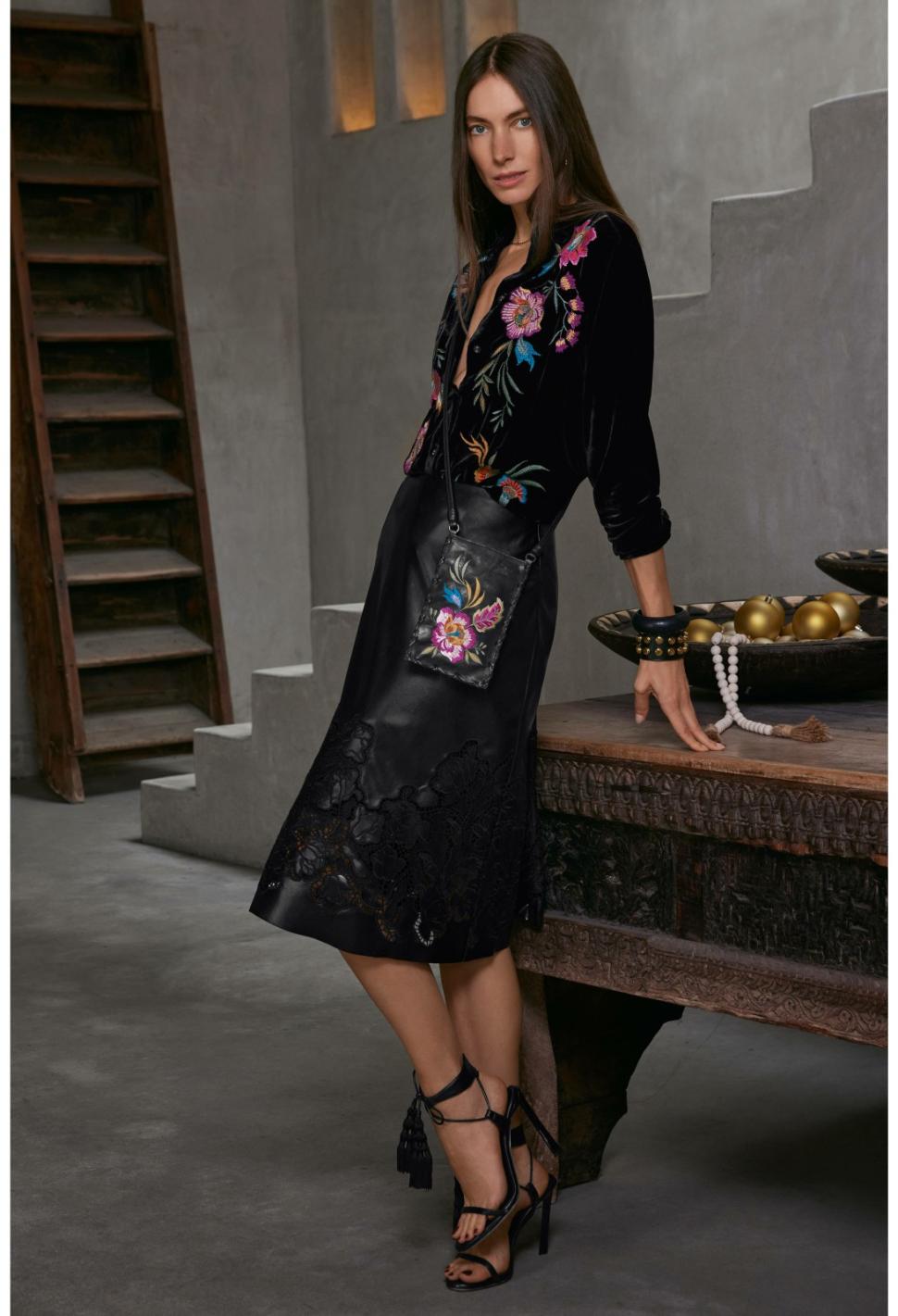 Women Tops | Johnny Was Sidonia Velvet Oversized Pleat Shirt Black